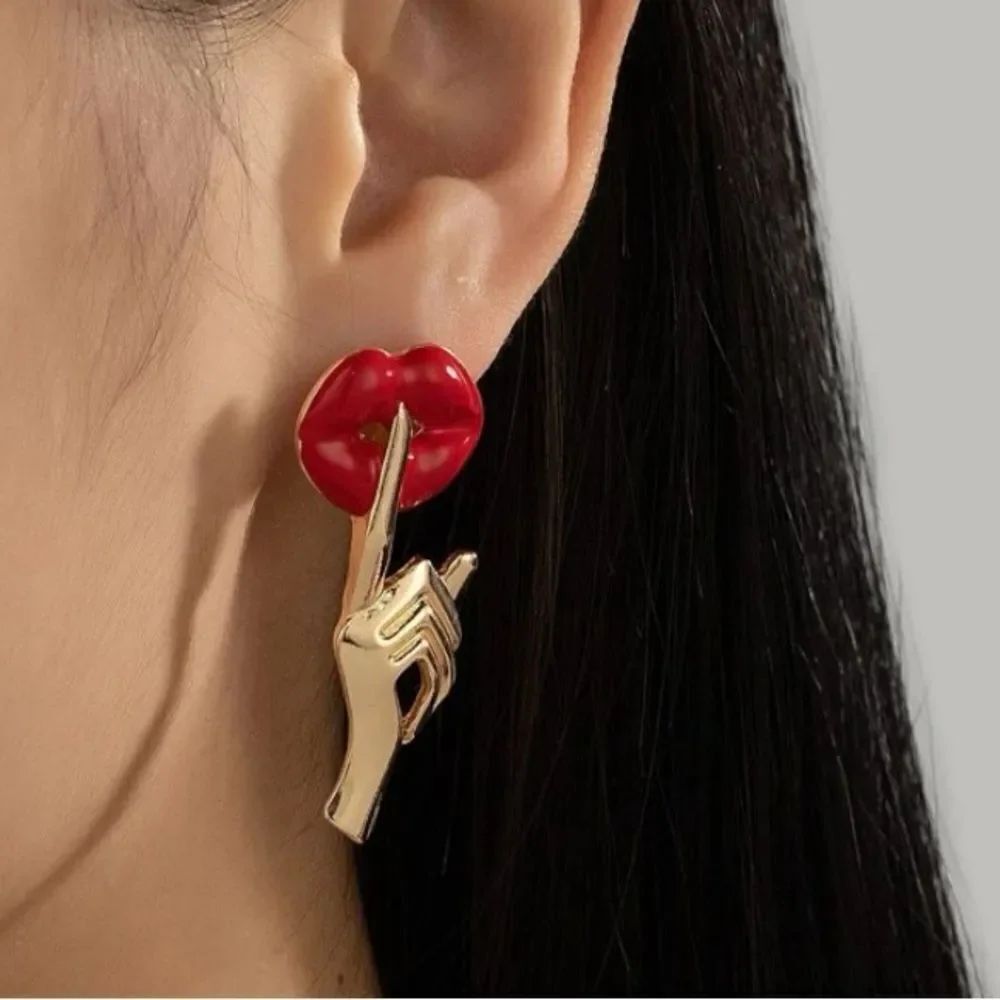 3for$20 NWT Lip & Gesture Design Earrings